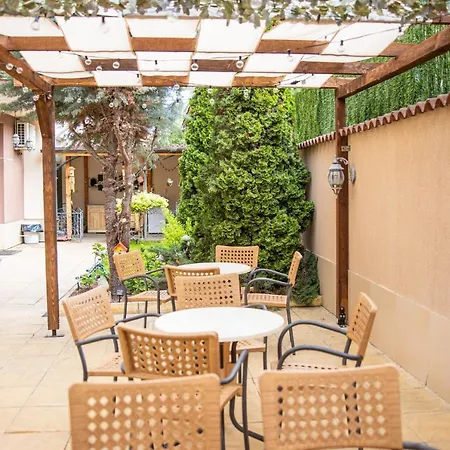 Martina בית הארחה נסבר