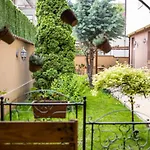 Къща за гости Martina