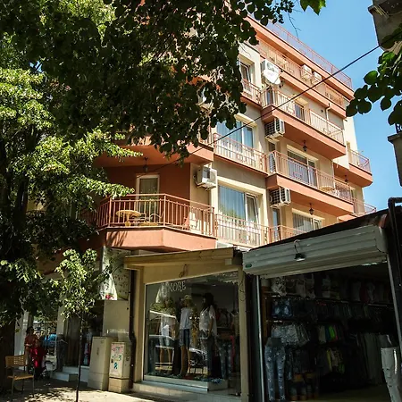 Guest house Martina Nesebar